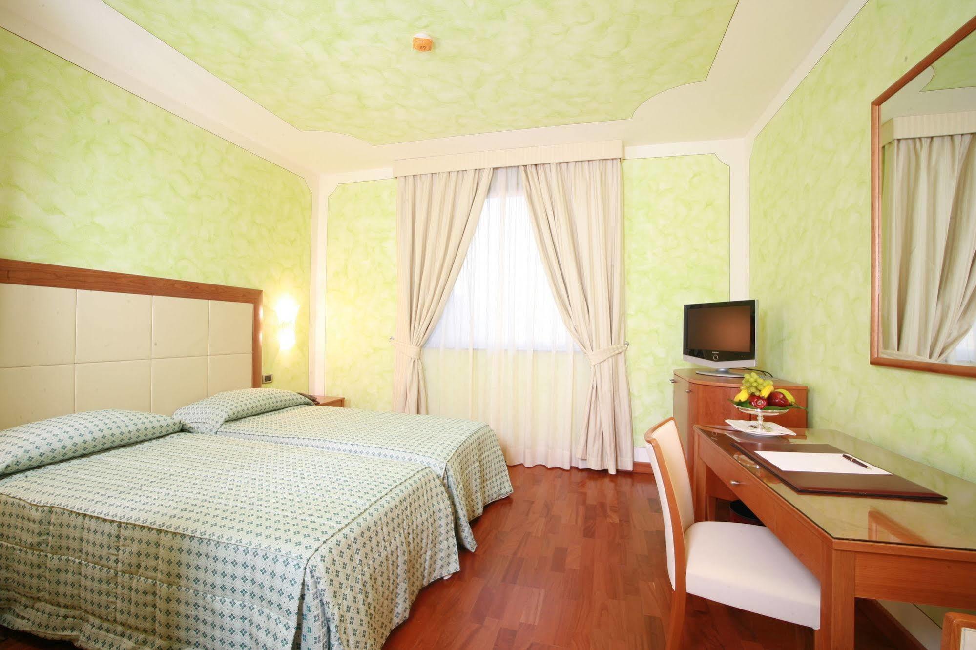 Grand Del Parco - Bergamo Airport 4* Stezzano